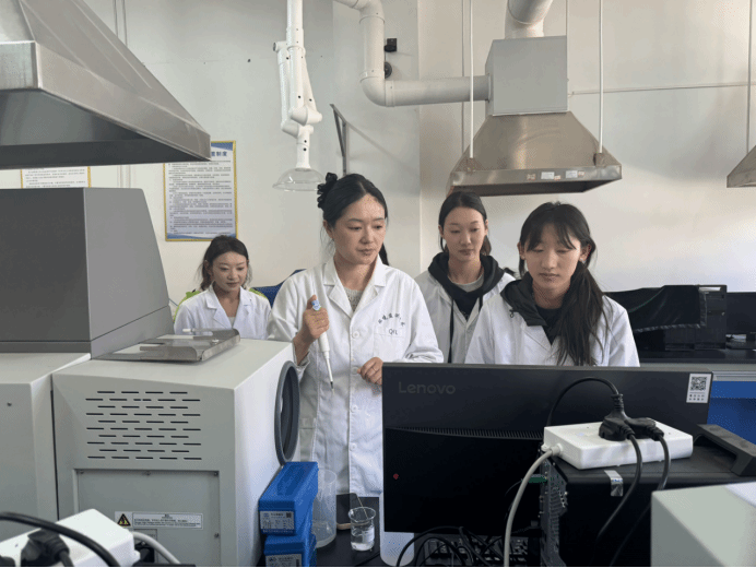 一月一技能 实训促成长—24级分析检验技术班《仪器分析》模块化技能实训教学纪实